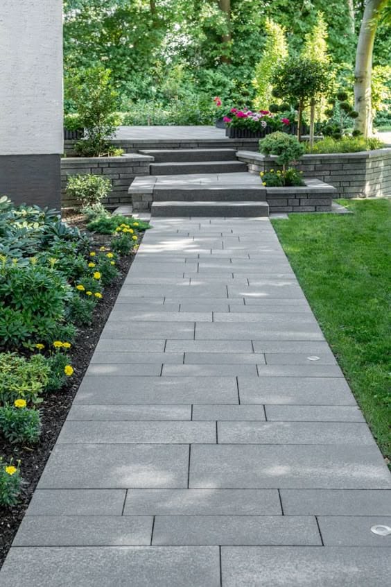 allée de jardin moderne