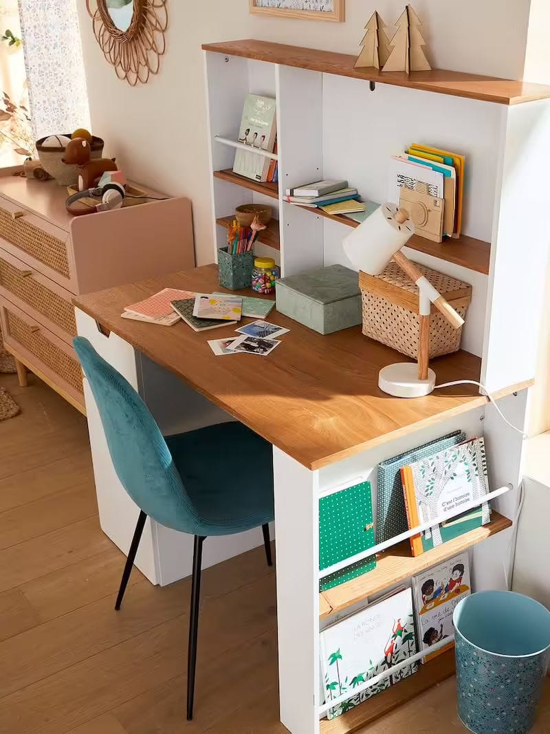 bureau avec rangement