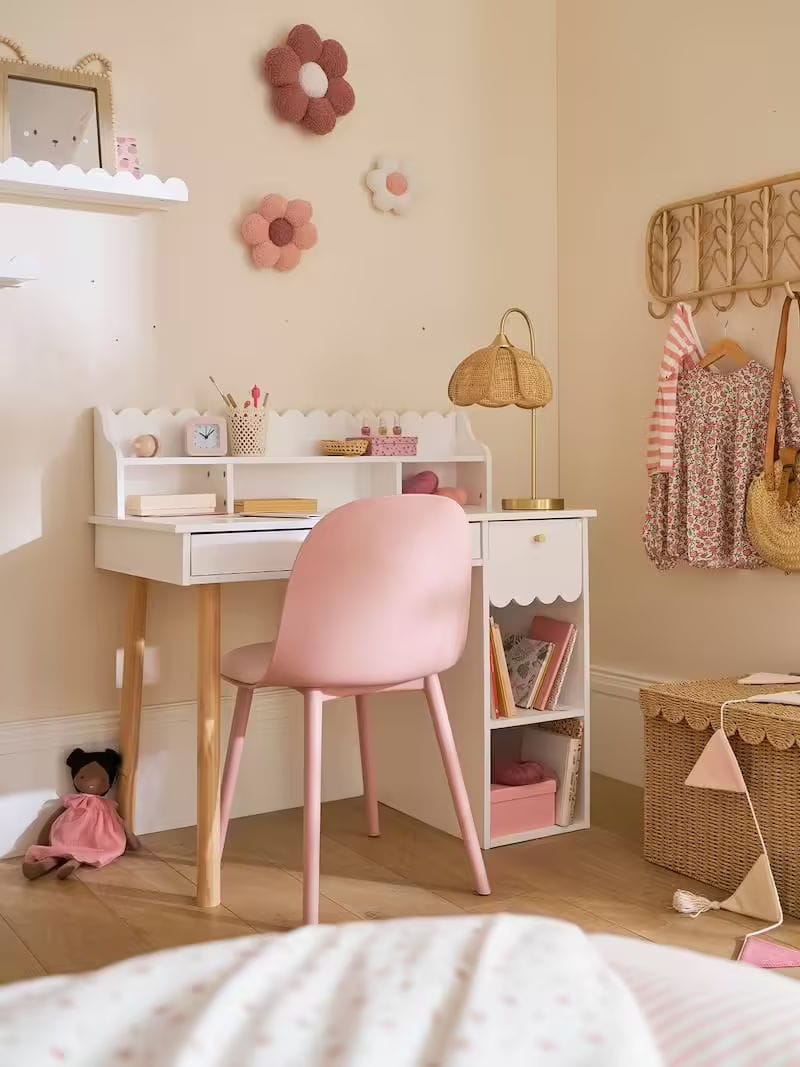bureau festonnés
