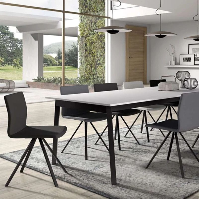 chaise duisine en métal