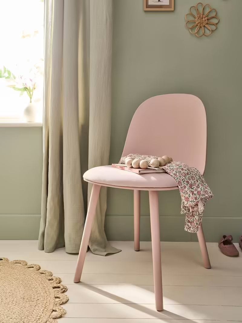 chaise en velours pour fille