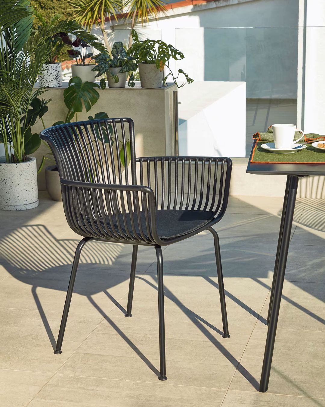 chaise salon de jardin noir