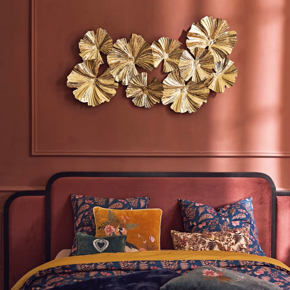 Déco murale nénuphars en métal doré