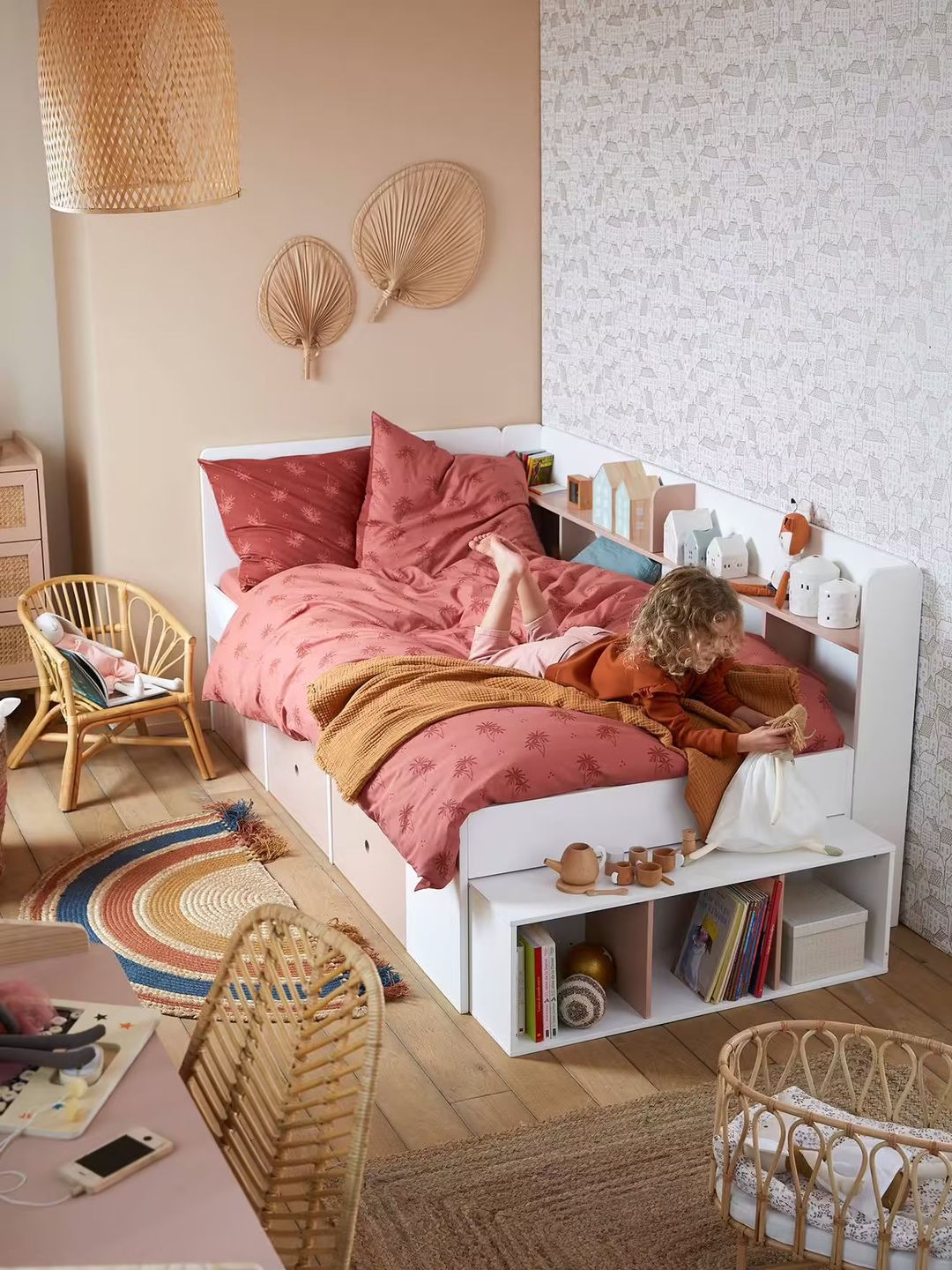 lits avec rangements pour filles