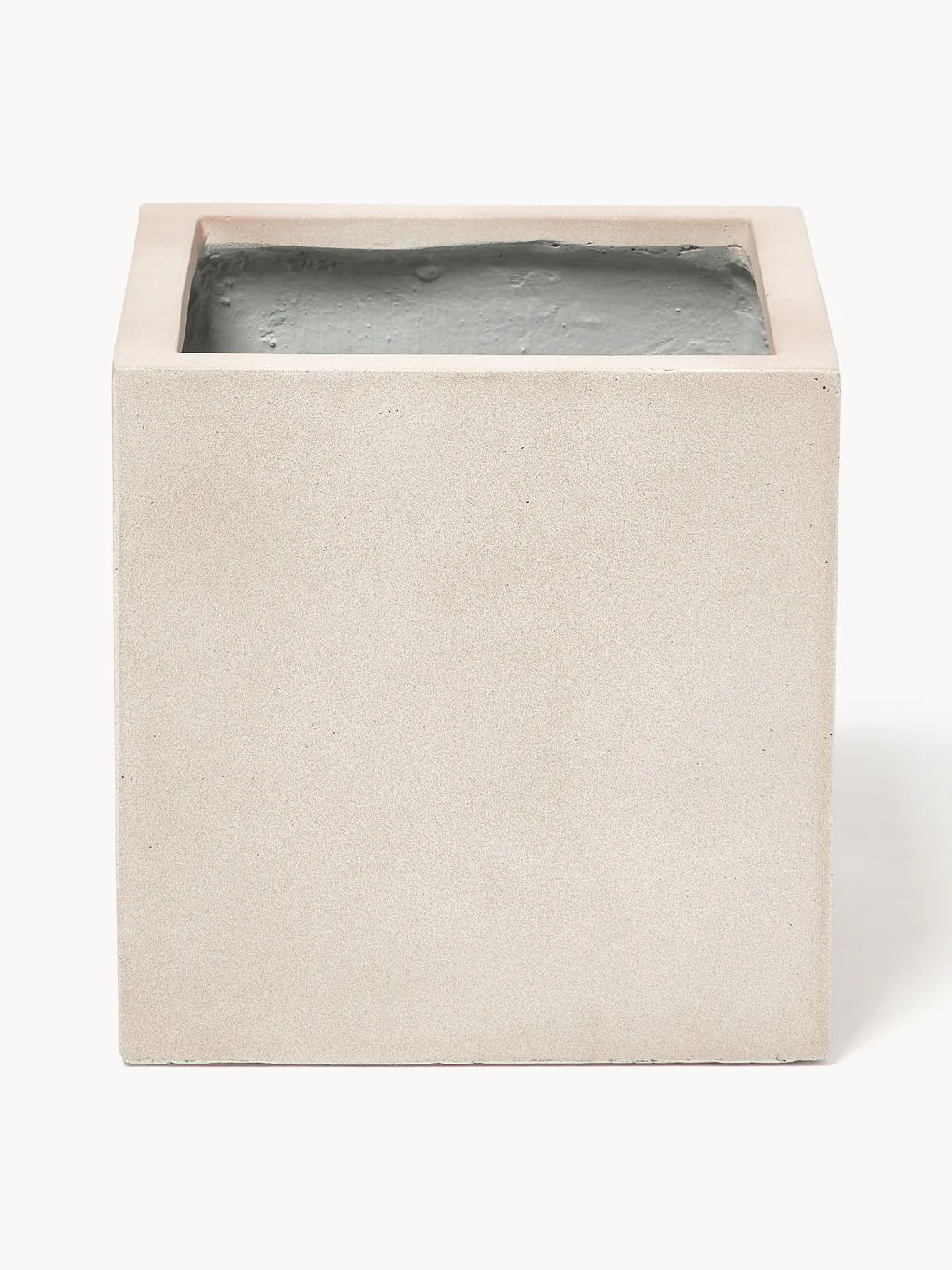 pot de fleur en béton