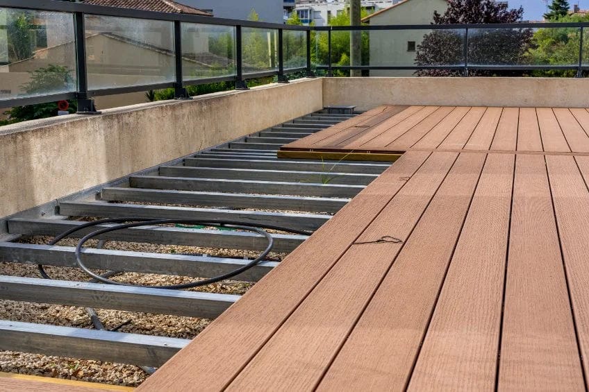terrasse sur plots en bois