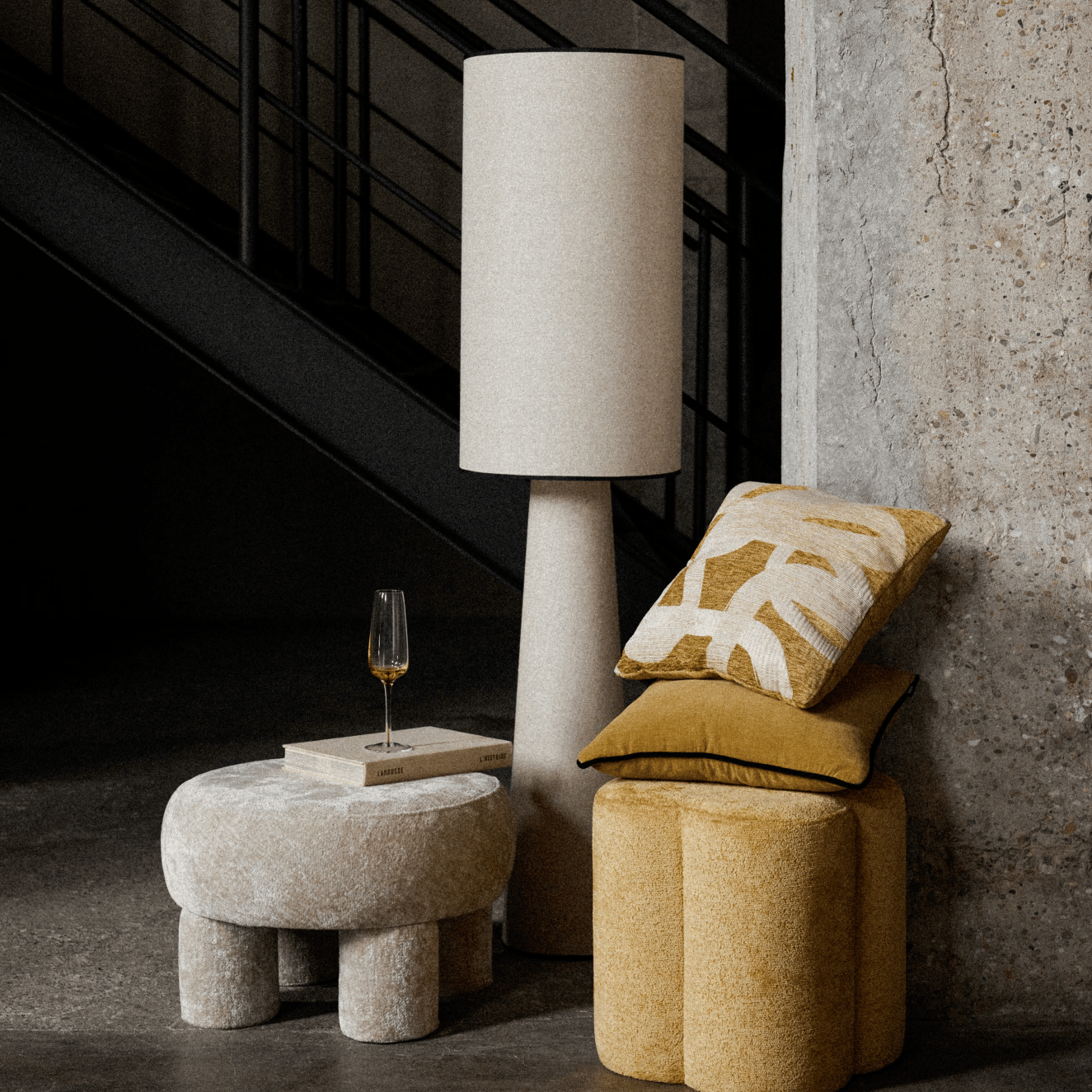 pouf jaune ocre la maison du monde